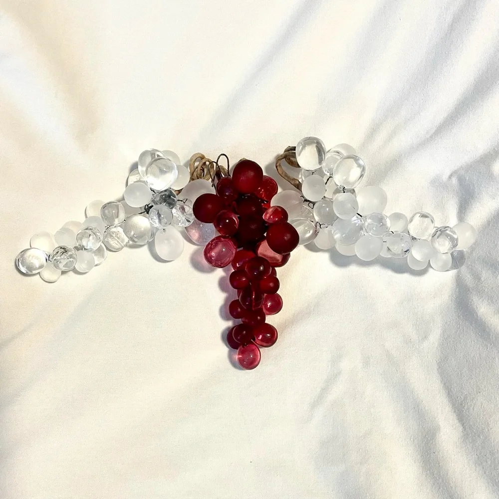 *EUC**VTG* Acrylic Grape Clusters - Set Of 3 - 2 White/1 Burgandy - Wired Leaves